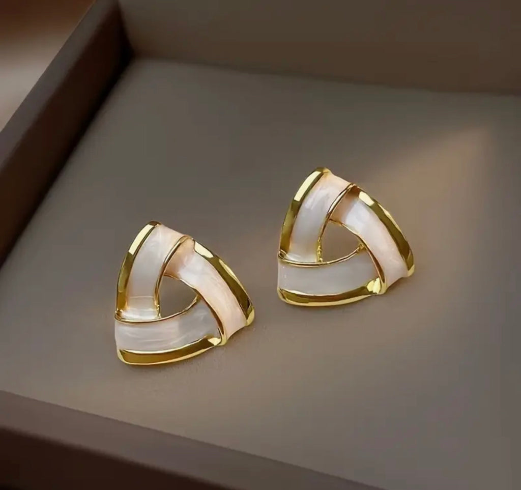 TriLuxe Hoops