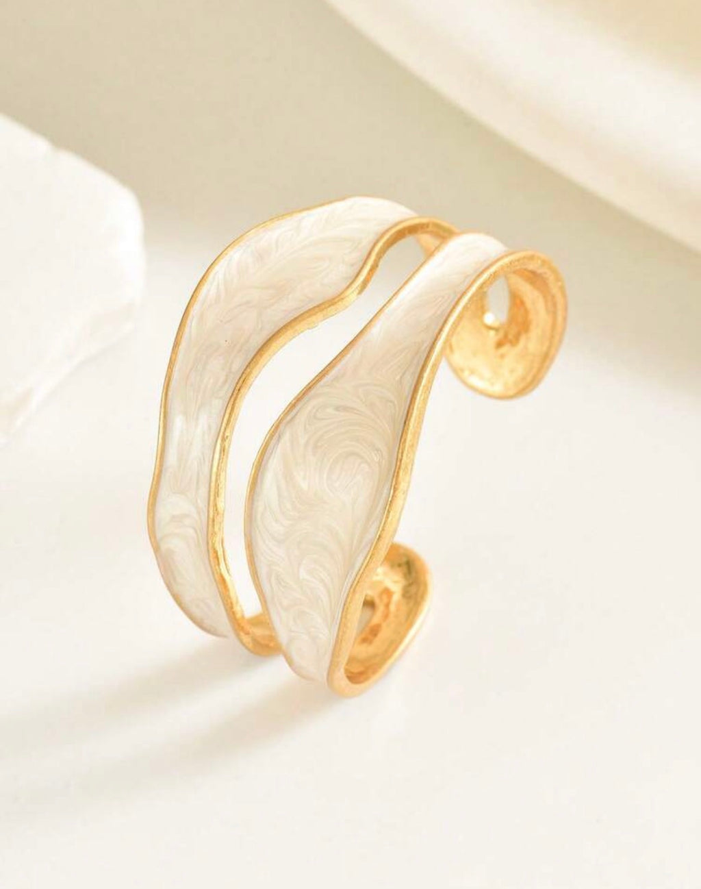 Luna Harmony cuff