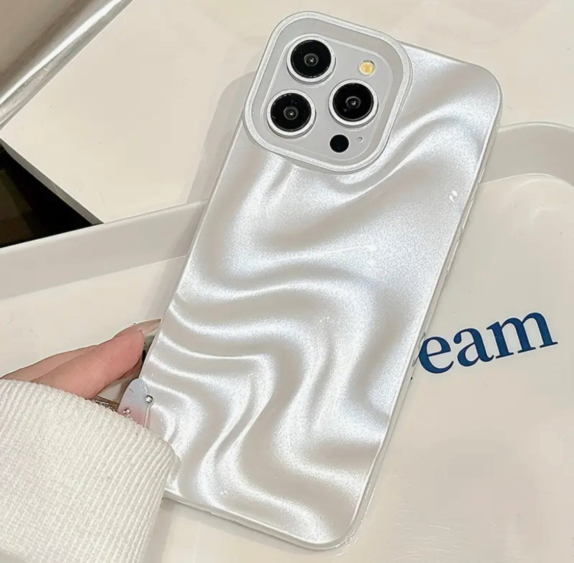 Pearl Wave Luxe Case