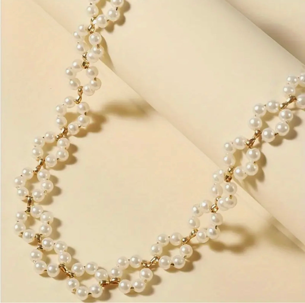 Floral Pearl Choker