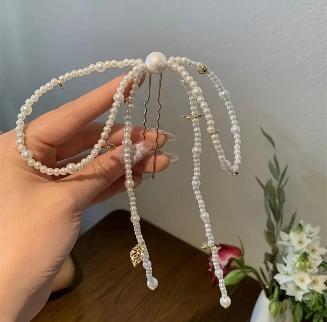 French Beaded Bow Hairclip