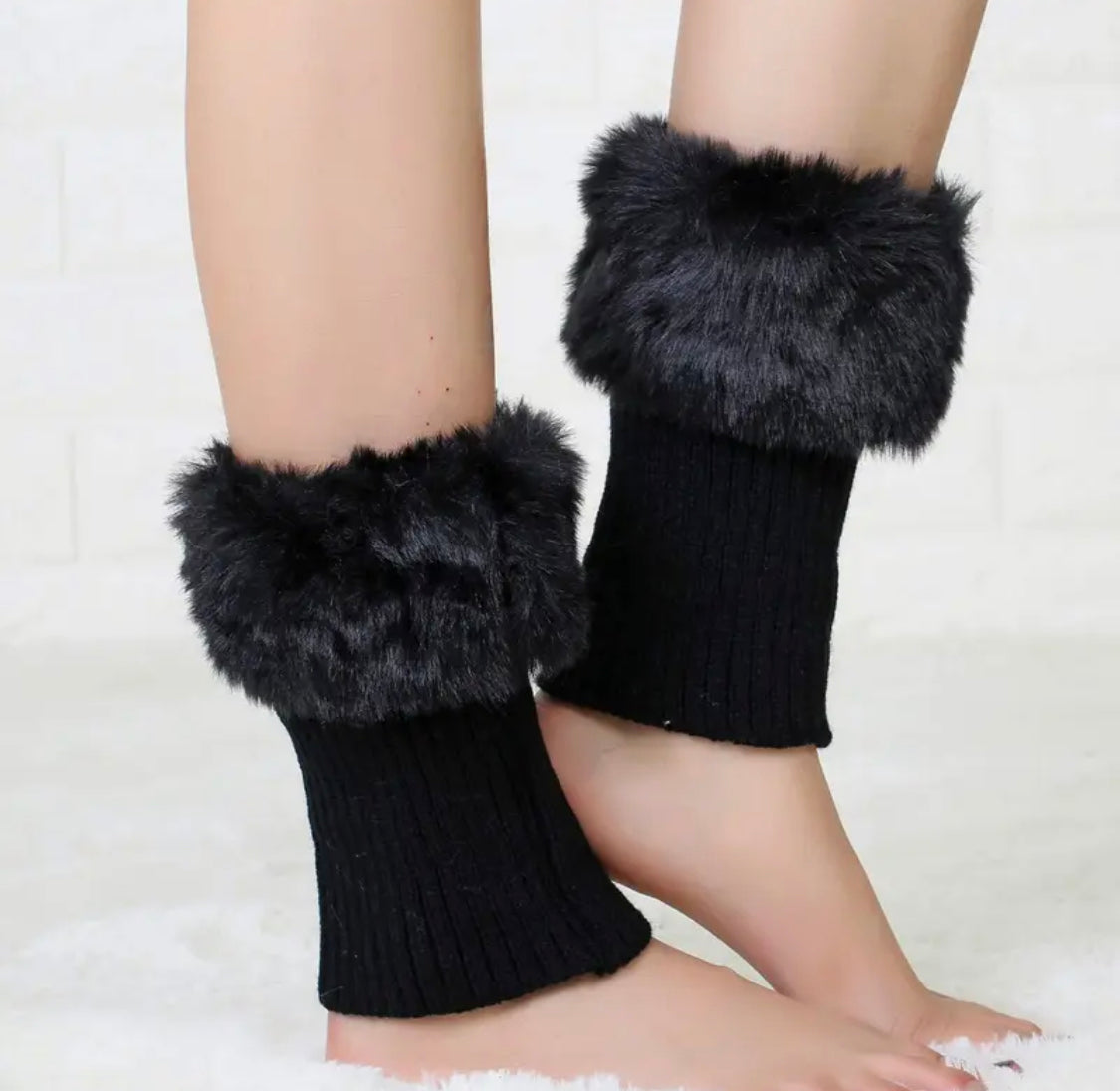 long faux-fur leg cuffs