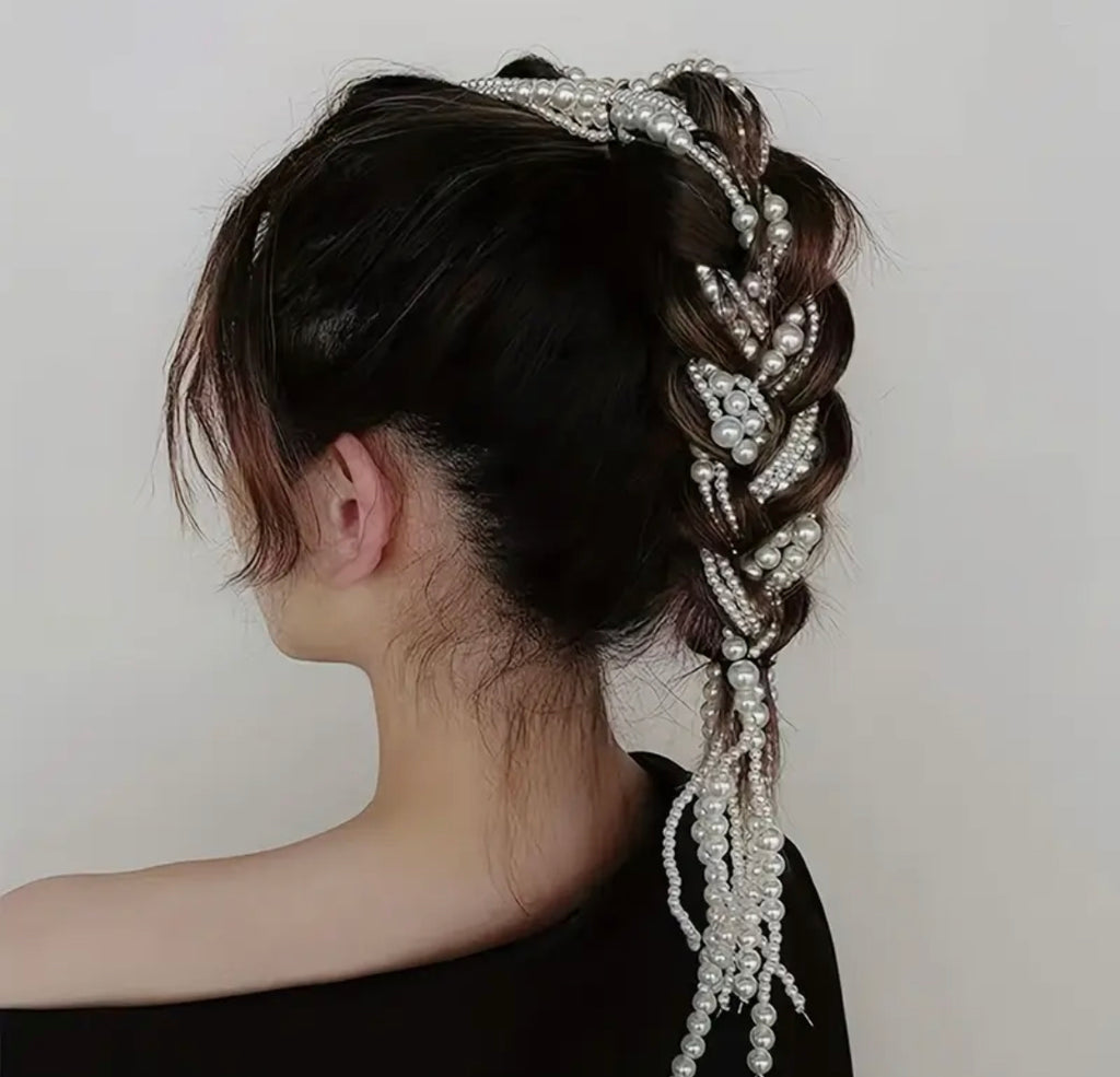 Aurelia Pearl Braid Veil