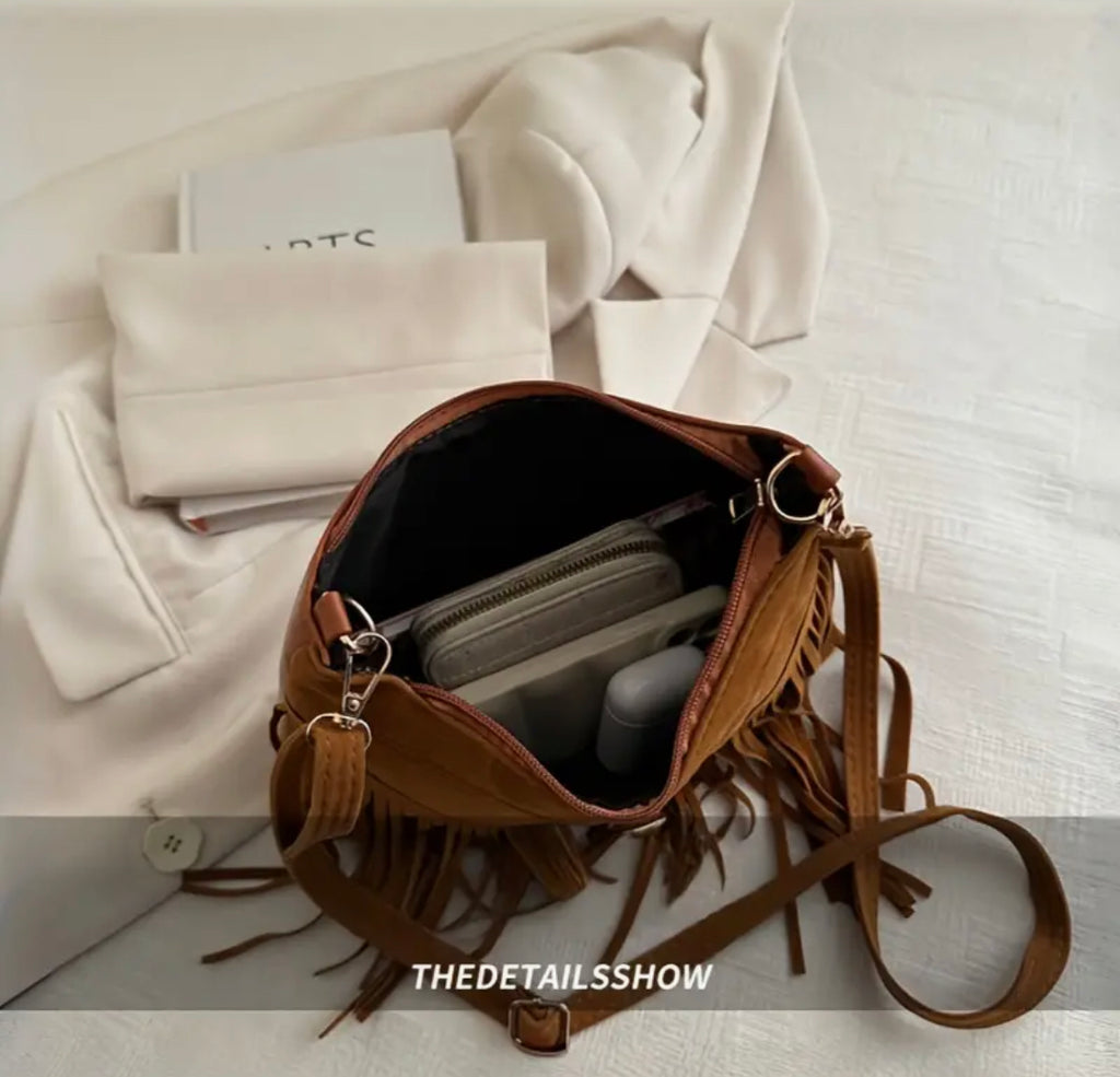 Vintage tassel bag