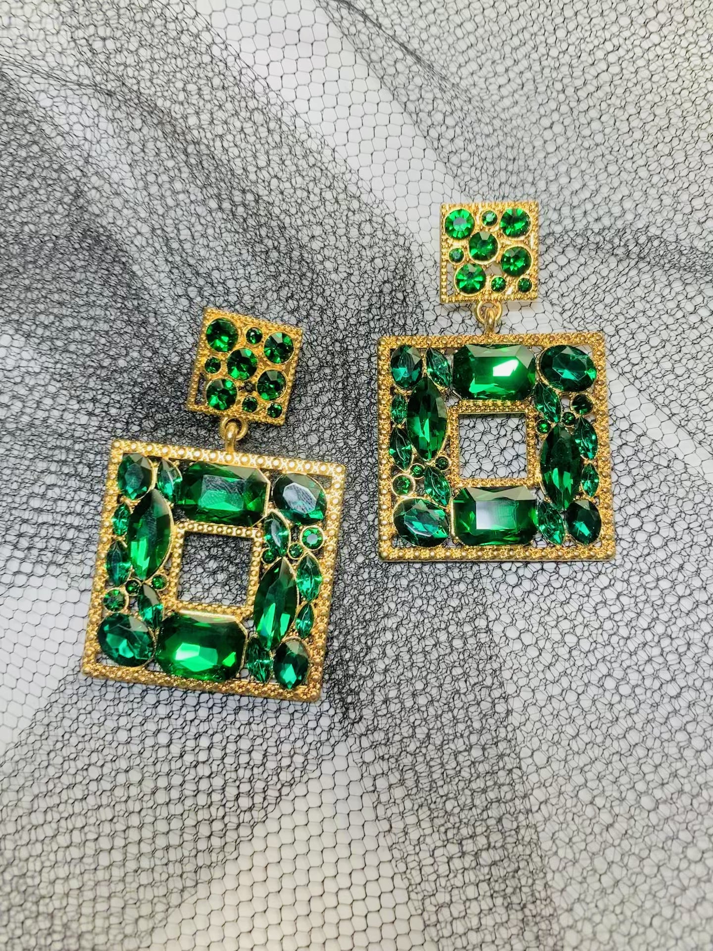 Emerald Gilt Squares